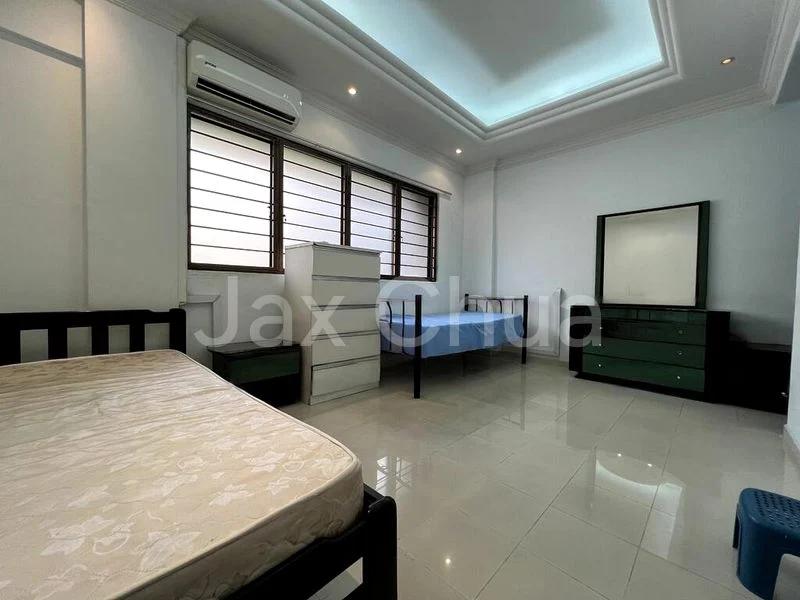 Master Room (Condo) for Rent in  Crystal Mansions - Image 1